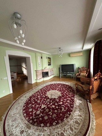 Великогабаритна квартира 300 м.кв. центр Луцьк - фото 1