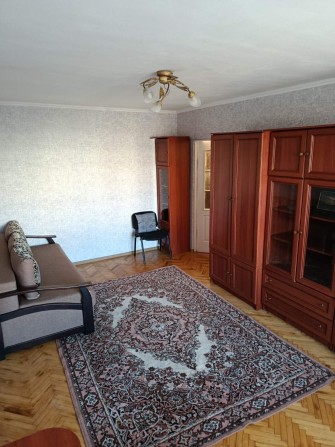 Здам 1-кімнатну квартиру в оренду на тривалий час - фото 1