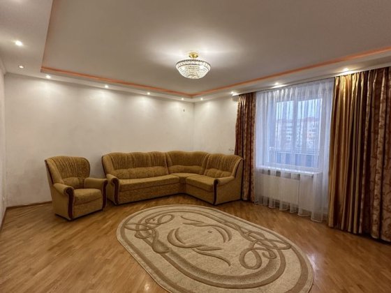 Здається в оренду трикімнатна квартира в Луцьку по вул. Кравчука, 46 Луцк