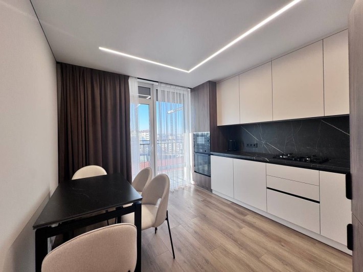 Оренда 1 км квартири в центрі міста - фото 1