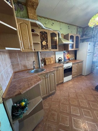 Здам в оренду дві кімнати у трикімнатній квартирі на Східному 1 - фото 1