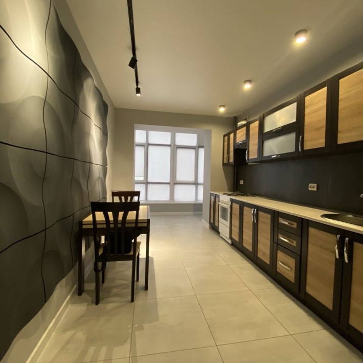 Здам в оренду 1кім квартиру по вул. Височана. Містечко центальне! - фото 1