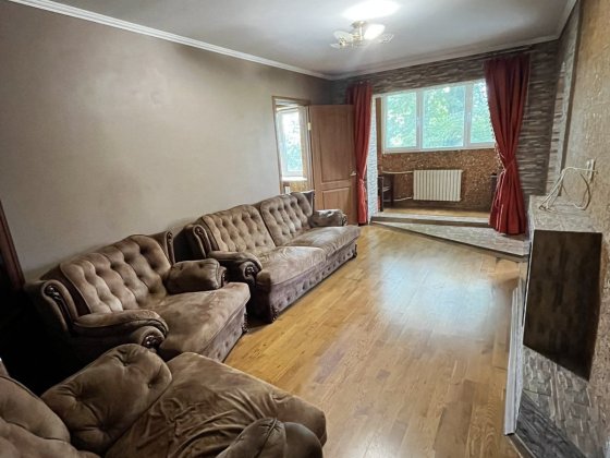 Аренда 2х комн квартира у. Степана Тильги Соцгород Восход Металлургич! Кривой Рог