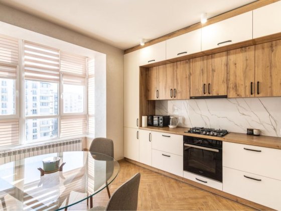 Оренда сучасної  2 к перша здача вул. Національна Гвардія Ивано-Франковск