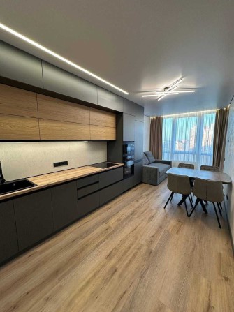 Перша здача ЖК Центральний 2 з гардеробом та видом на центральний парк - фото 1