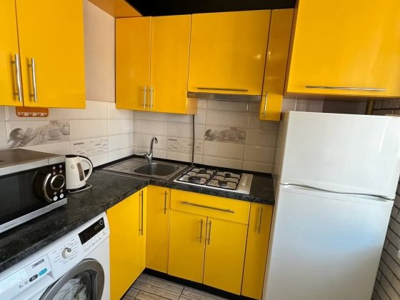 Без комісії. Оренда 2-кімн квартири на 98-му кварталі