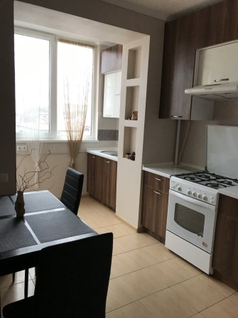 Здам 2 кімн. квартиру вільна з 1 квітня - фото 1