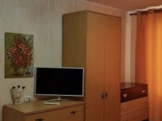 М-н Левада поруч зупинка Полтава