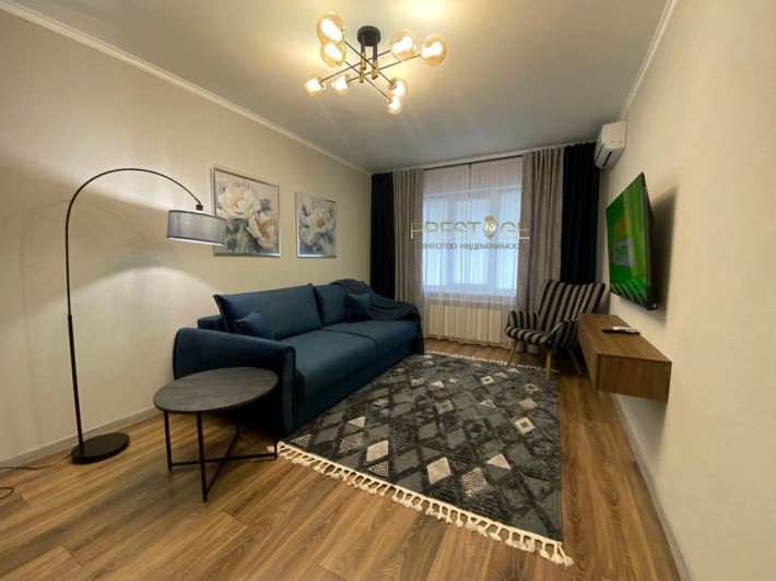 Оренда 2 х кім квартири в центрі міста - фото 1