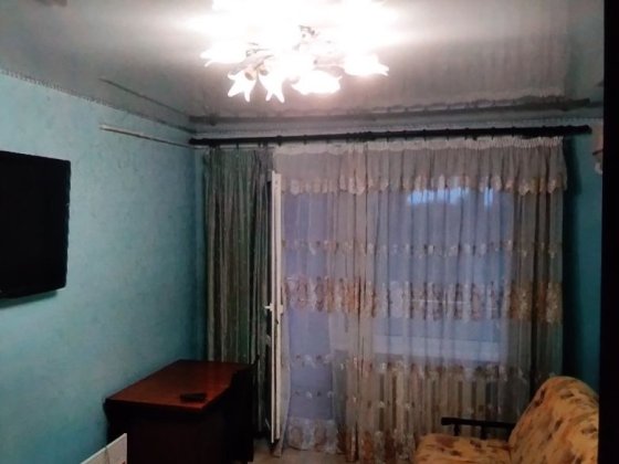 Сдаётся 2-х комнатная на БМВ от хозяина. Кривой Рог