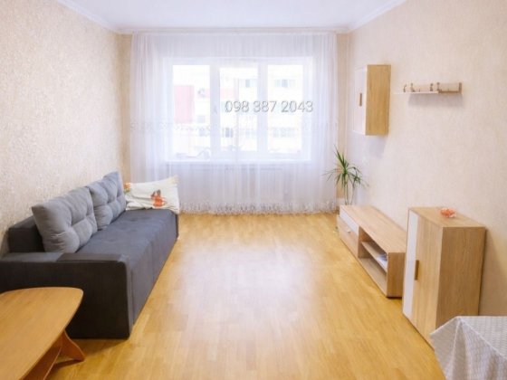 ОРЕНДА 3-кім. квартири, БУКОВИНСЬКА, Вільна !!! Ровно