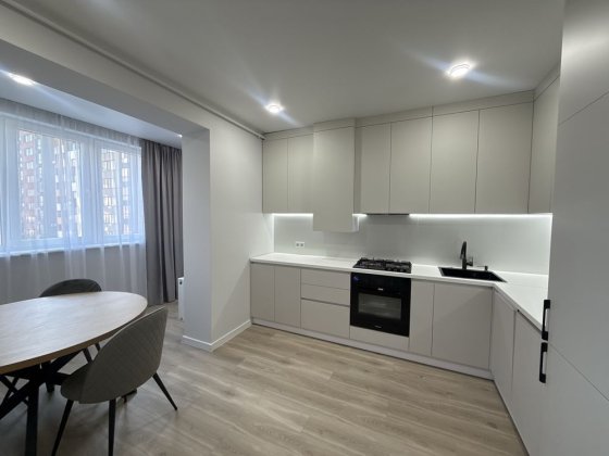 Стильна 1-к квартира ЖК На Щасливому ! Перша здача. Ровно