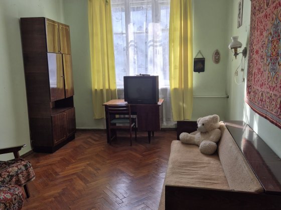 Здам в оренду 3 кімнатну квартиру.Центр Ровно