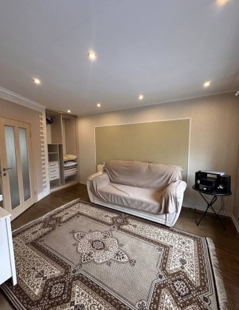 Здається в оренду 1 кімнатна квартира в центрі - фото 1