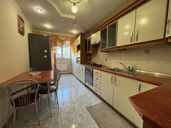 Оренда 2 кім Злуки , Тернопіль Тернопіль