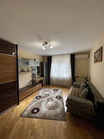 Здається 3-кімнатна квартира в центрі - фото 1