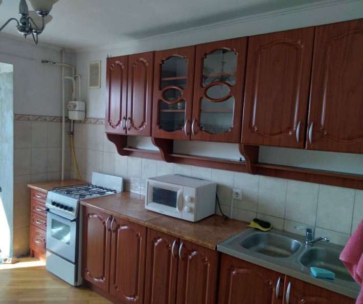 2к Угорницька (біля Річки, АТБ),цег,м/п вікна, АВТОН. ОПАЛ,техніка,меб - фото 1