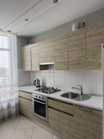 Оренда 3-квартири по вул. Південний Бульвар - фото 1