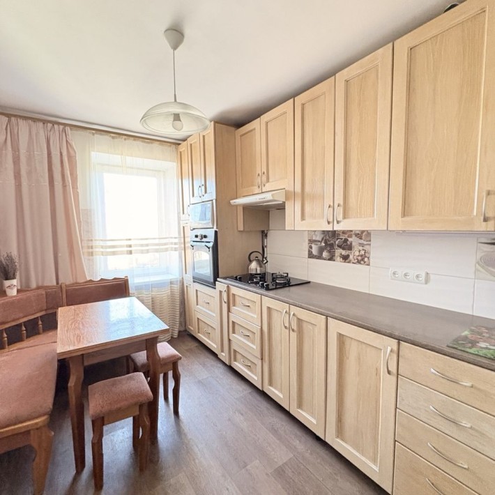 Здається в оренлу 3 кімнатна квартира в центрі Рівного - фото 1