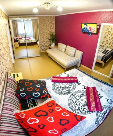 Квартира в центрі двокімнатна з ремонтом без посередників. - фото 1