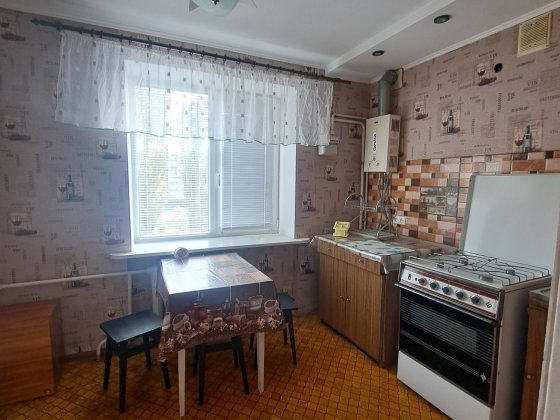 Поділ 1-о кімн.квартира Полтава