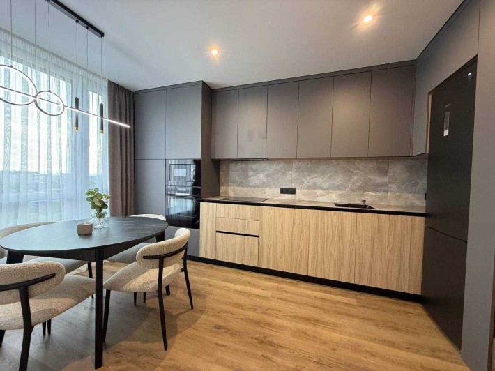 Стильна студія з окремою спальнею поруч Veles Mall - фото 1