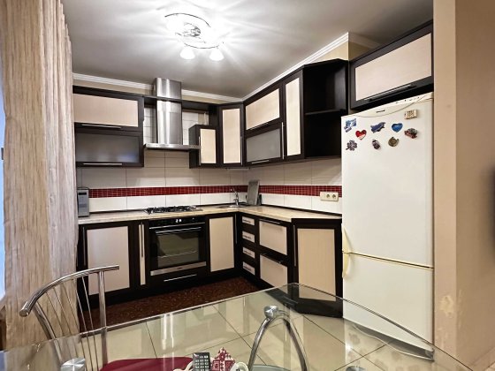 Сдам в аренду 3 кк в районе ул 295 ст Дивизии /Московская Херсон