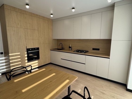 Оренда однокімнатної квартири на Щасливому. Перша здача Ровно