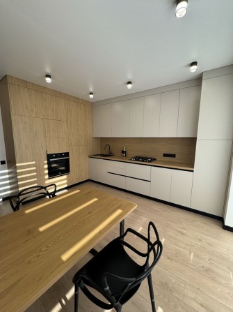 Оренда однокімнатної квартири на Щасливому. Перша здача - фото 1