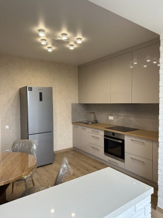 Здам 2-кімн.новобудову, неподалік ЦЕНТРУ міста! - фото 1