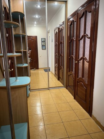 Оренда квартири в Центрі з видом на озеро - фото 1