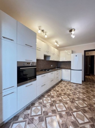 Оренда 2 км квартири в новобудові паркова зона Вул. Вербицького - фото 1