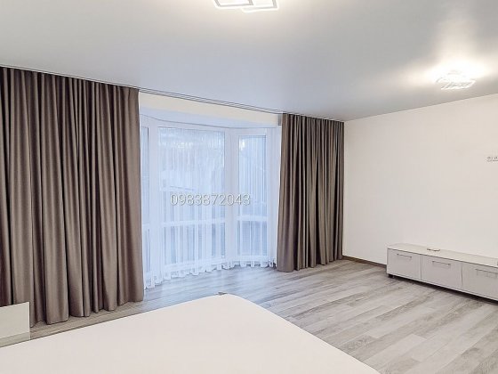 ОРЕНДА 2-кім. квартири, Автовокзал, + Тераса !!! Ровно