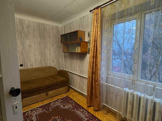 Здається 2 кімнатна квартира на пр.Незалежності Чернівці