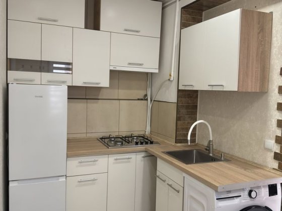 Сдам 1 кім-ну  квартиру в самому центрі міста Чернівці