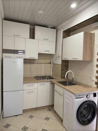 Сдам 1 кім-ну  квартиру в самому центрі міста - фото 1