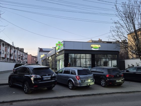 Здається в оренду кв-ра  поблизу АТБ та  Районної Ради Ужгород