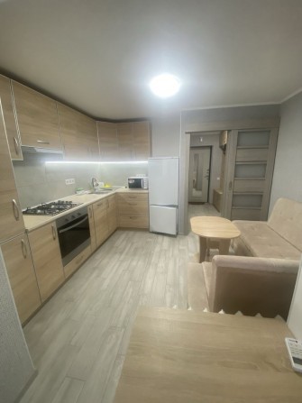 Оренда. 1-кімн.кв., центр, вул. Хрещатик 200 - фото 1