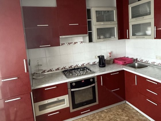 Поділ Кукоби закритий двір парковка Полтава