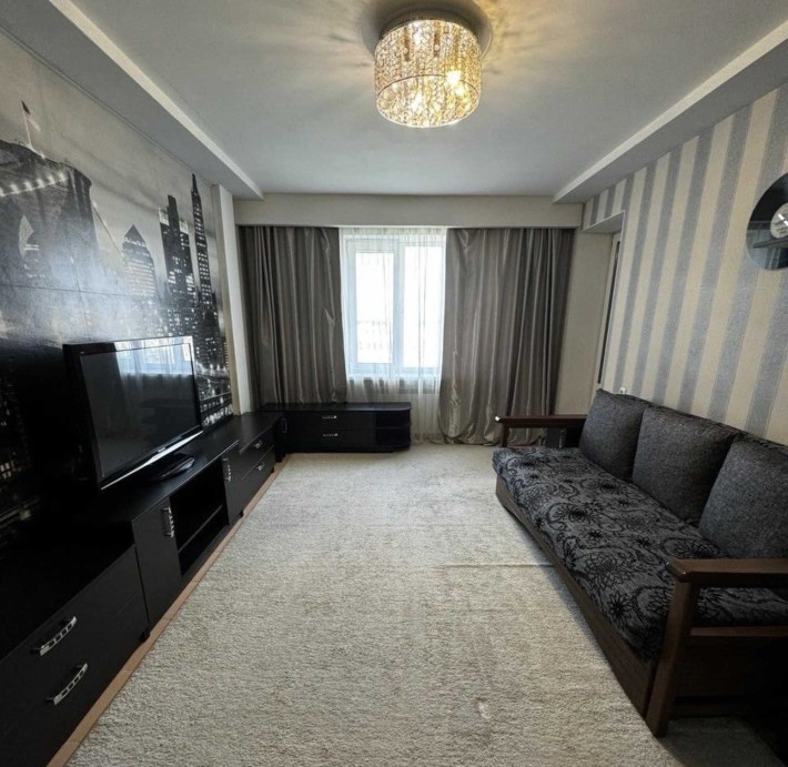 Поділ, вул. Н.Сотні, зуп. Млинкомбінат, АО, ремонт, повна комплектація - фото 1