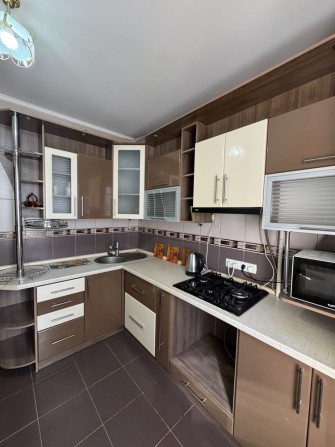 Оренда 1-кімнатної квартири з ремонтом, меблями та технікою, 2 поверх - фото 1