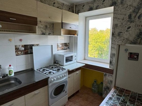 Здам 1-кімнатну квартиру в районі Рокосовського з меблями і технікою Чернигов