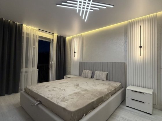 Перша Здача! 2 кімнатна з роздільними кімнатами вул. Небесної Сотні Черновцы