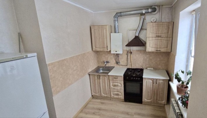 Оренда 3х кімнатної, ГОЛОВНА-КОМАРОВА (АВТОВОКЗАЛ), є МЕБЛІ та техніка - фото 1