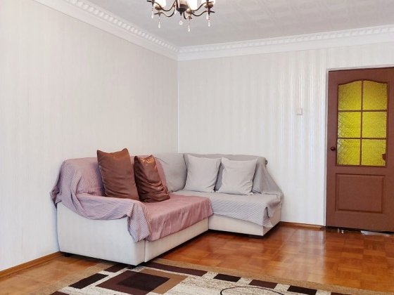 Оренда 2кім квартири по вул Соборності 13б Чернигов