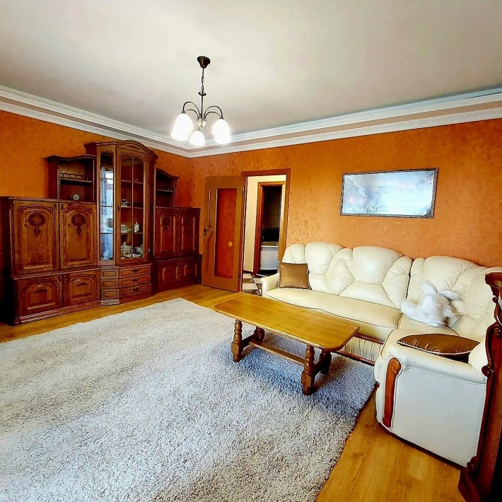 2-х кімнатна квартира Митниця, вул. Г. Дніпра. Квартира реальна. - фото 1