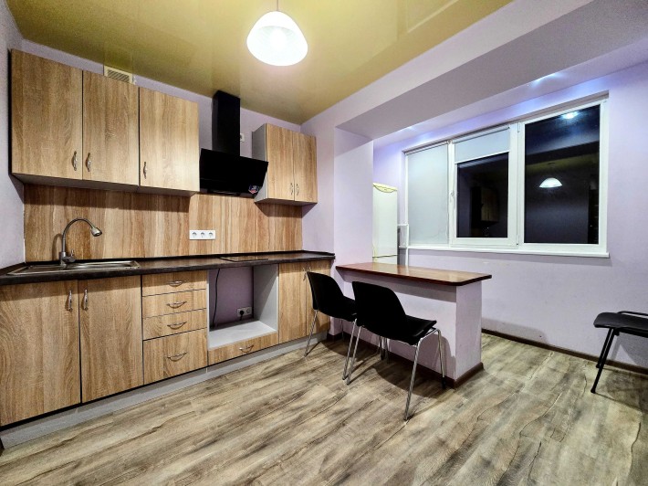 Здам 3-кімнатну ЧЕШКУ вул. Рози Ауслендер (Кочубея). Роздільні кімнати - фото 1