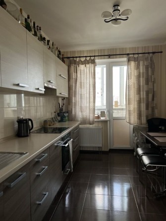 Довгострокова оренда Квартира 1к на Драгоманова без %, є генератор - фото 1