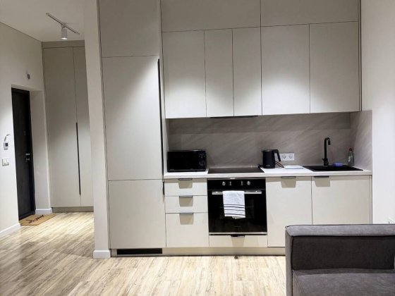 Оренда в новобудові БАМ 1 поверх Ужгород