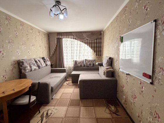 Здається 1-кімнатна, 5 кутів (педуніверситет) Чернигов